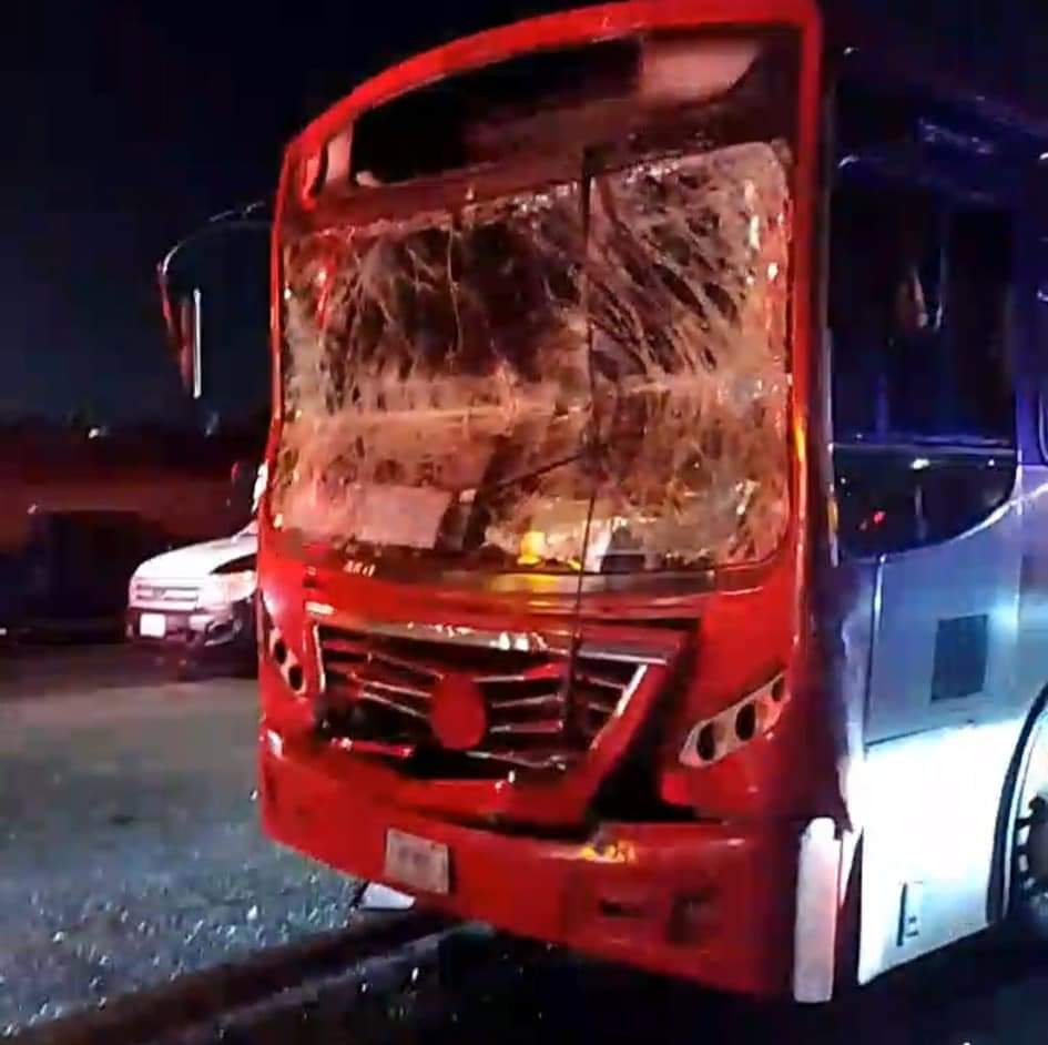 Dejan en el desamparo a lesionados de camionazo ocurrido en la Toluca-Naucalpan