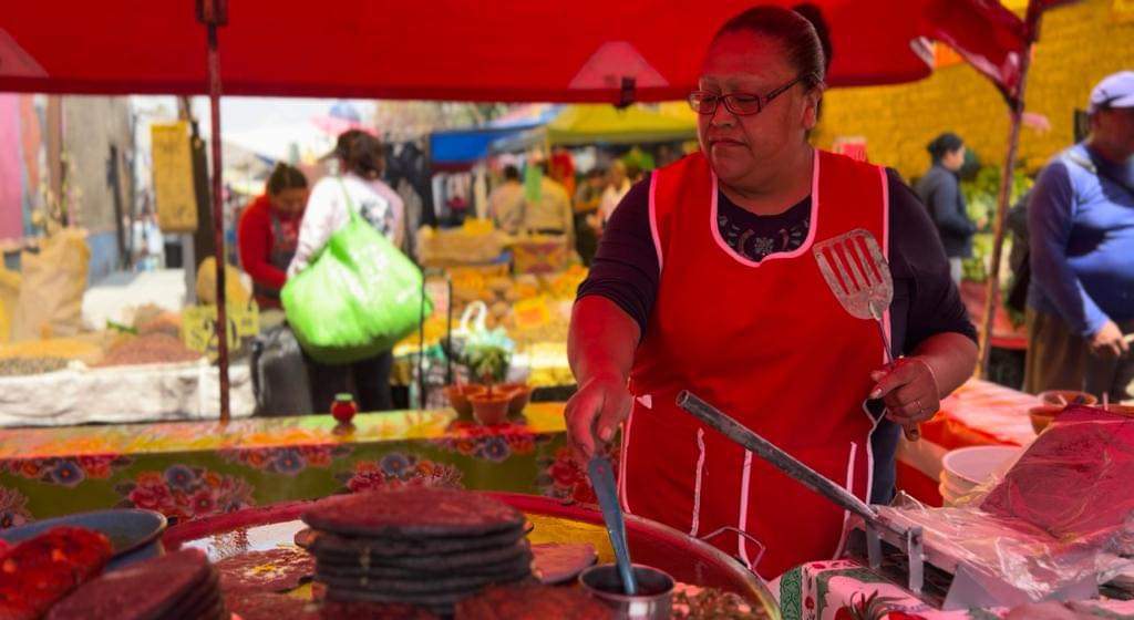 ¡Pásele joven! Un paseo por el tianguis de Metepec y las gorditas los Bara&nbsp;Rojas