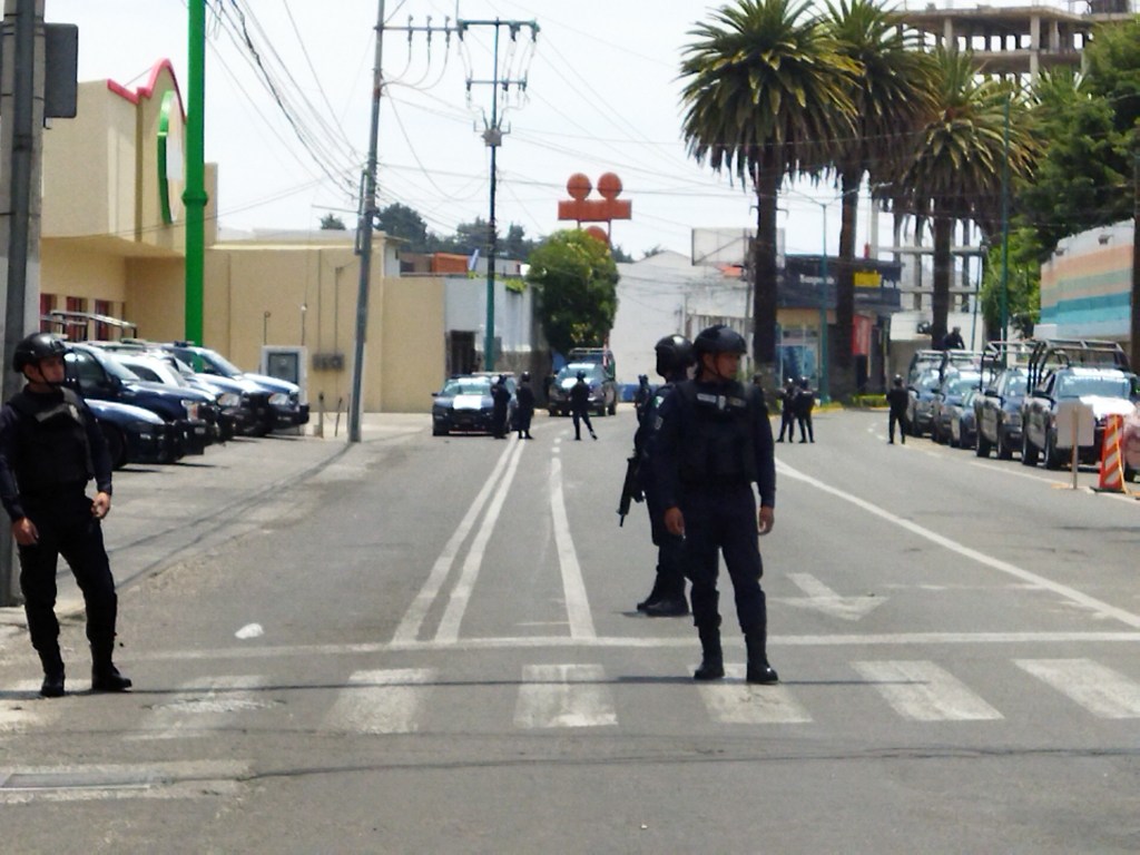 VIDEO: Resguardan Fiscalía en Toluca tras importante&nbsp;detención