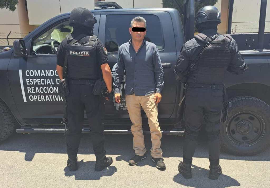 Riña entre automovilistas en Toluca; uno sacó arma de fuego y lo&nbsp;detuvieron