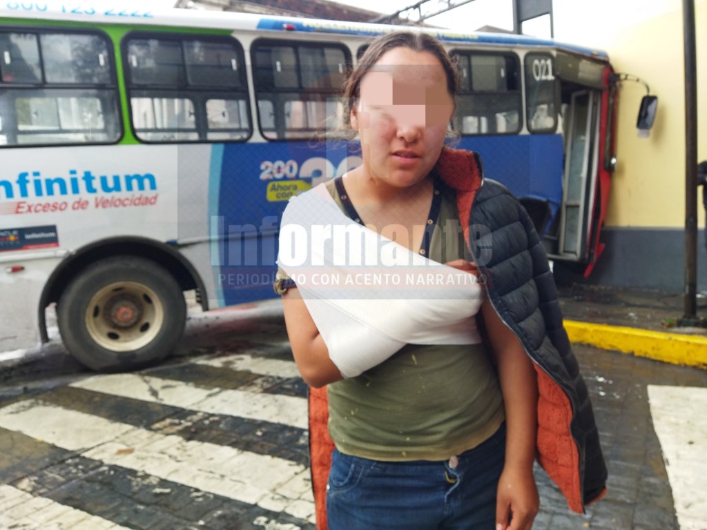 Historias: Niña vendía papas cuando un camión se llevó su puesto; se salvó en&nbsp;Toluca