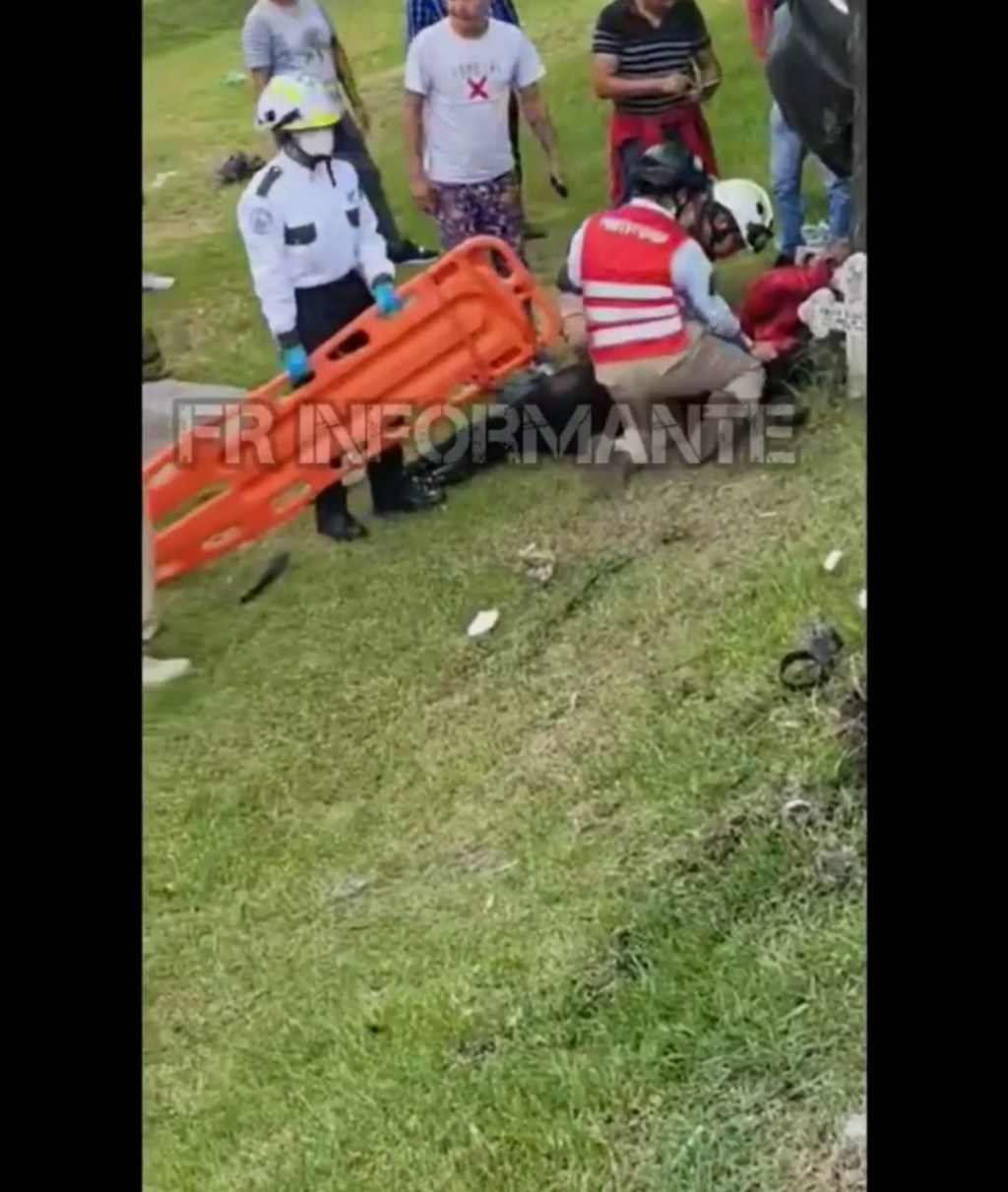Rescatan a una mujer en accidente en Paseo&nbsp;Tollocan