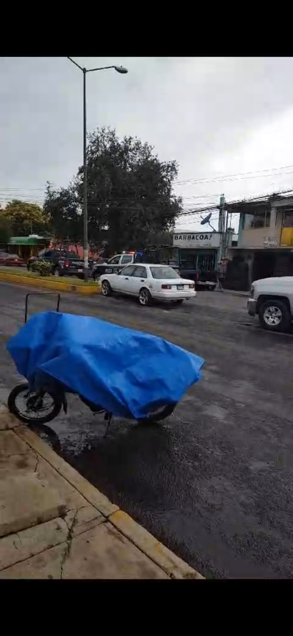 Enfrentamiento a b@lazos dejó un muerto y cuatro policías heridos en&nbsp;#VillaVictoria