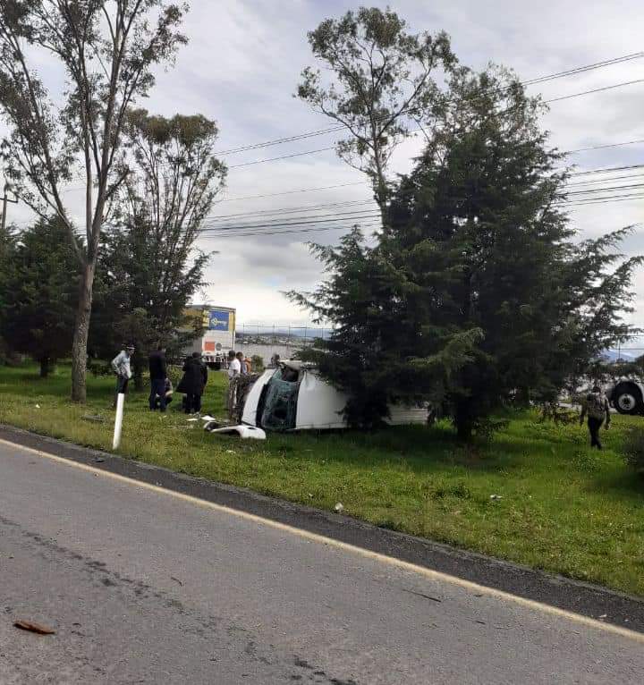 Alerta: Volcadura en la Toluca-Atlacomulco