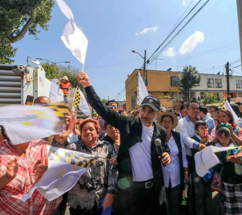 Estrenan vecinos de #Metepec repavimentación en Av. Clouthier y Las&nbsp;Torres👇