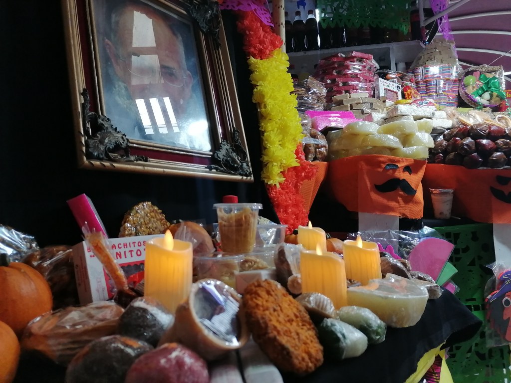 Ofrenda para don Raúl… Para el dulcero de los Portales de&nbsp;#Toluca