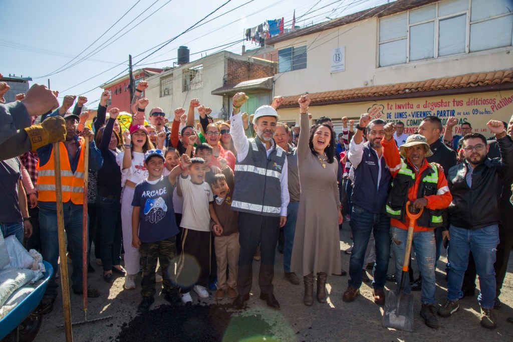 Escuadrón Tapa tu Bache tapó su bache 8 mil en&nbsp;#Metepec