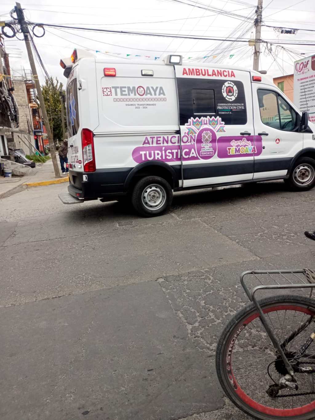 Coche atropella a mototaxista y sus pasajeros en el Capulín&nbsp;#Otzolotepec