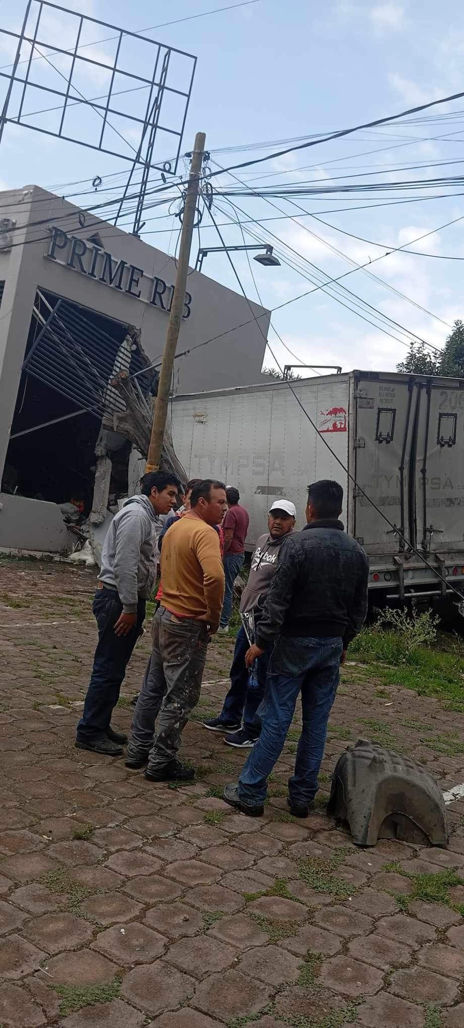 Tráiler se queda sin frenos en la México-Toluca y deja 3 fallecidos ...