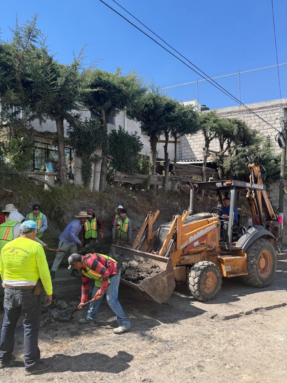 En #AlmoloyaDeJuarez colocan más de mil toneladas de mezcla asfáltica para tapar&nbsp;baches