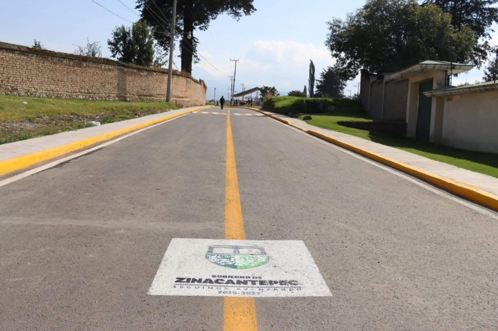 Pavimentan segunda etapa de la calle Universidad de&nbsp;#Zinacantepec