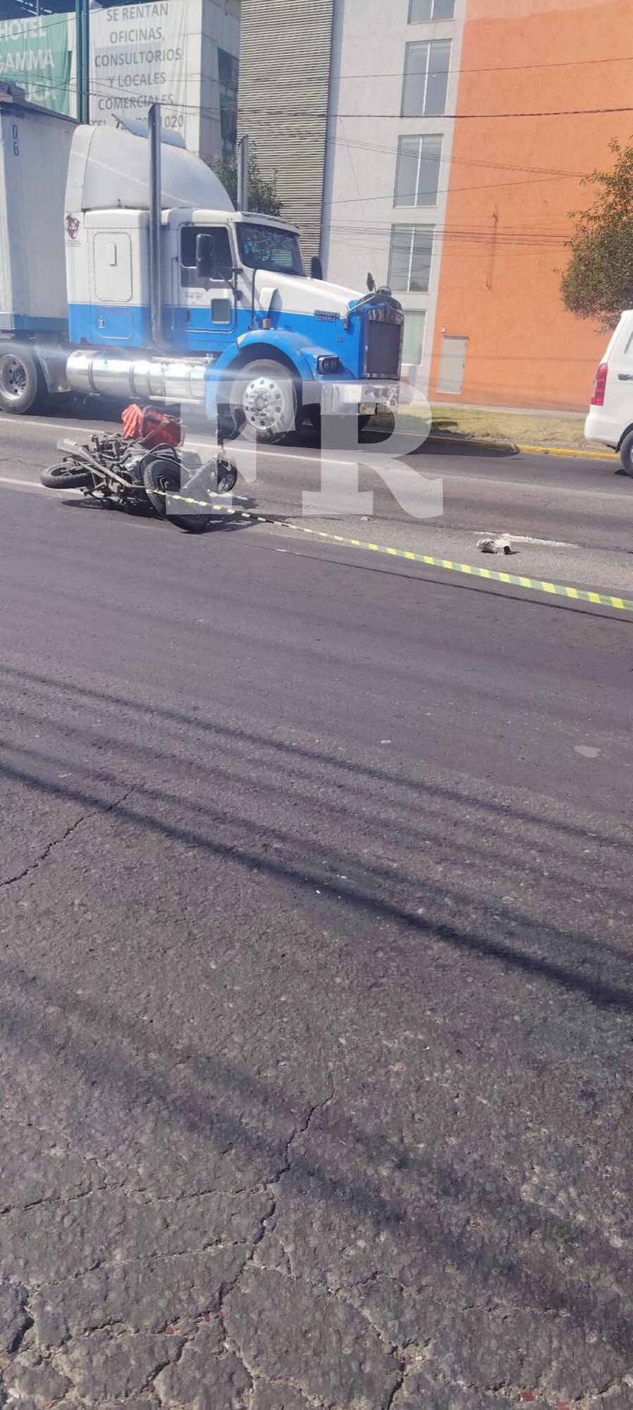 Motociclista perdió la v1da atropellado por un tráiler en&nbsp;Toluca