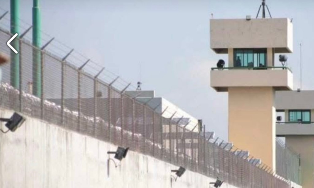 Crimen cobra 200 pesos por usar agua para el sanitario y bañarse en penal de #TenangodelValle