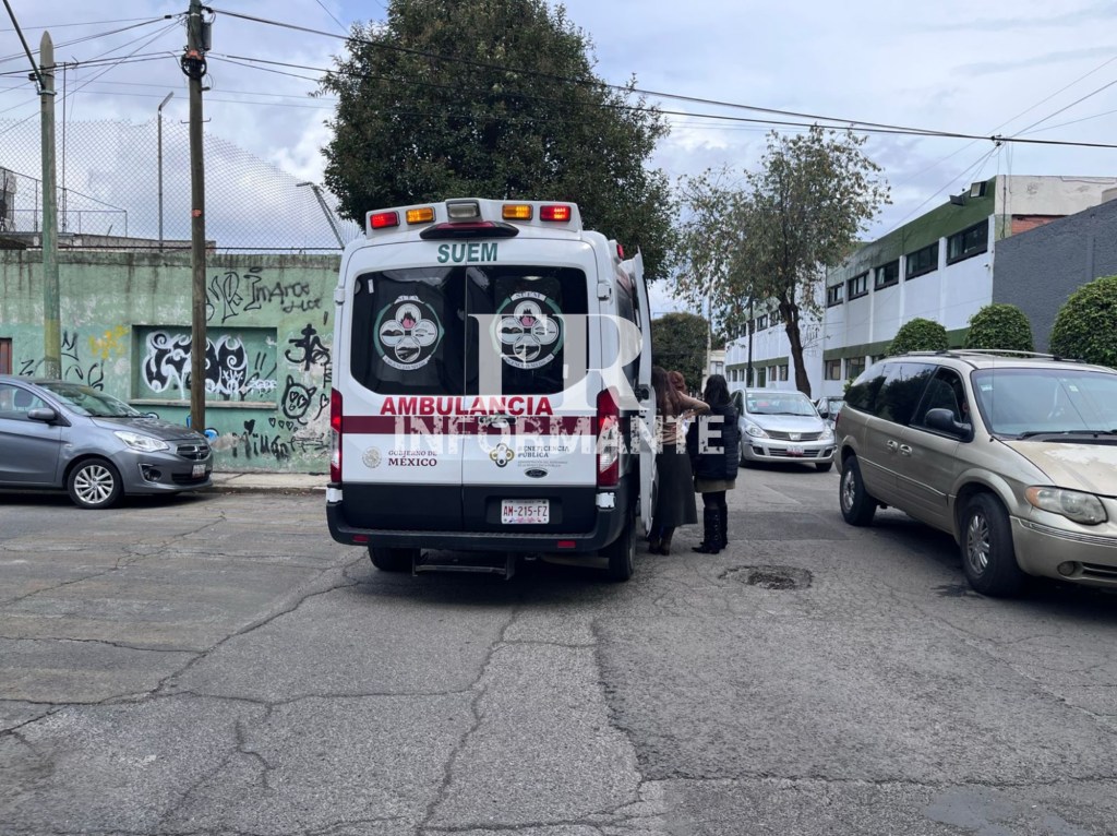 Trabajador de la #UAEMex defiende a estudiante de asalto y termina&nbsp;apuñ4l2d0
