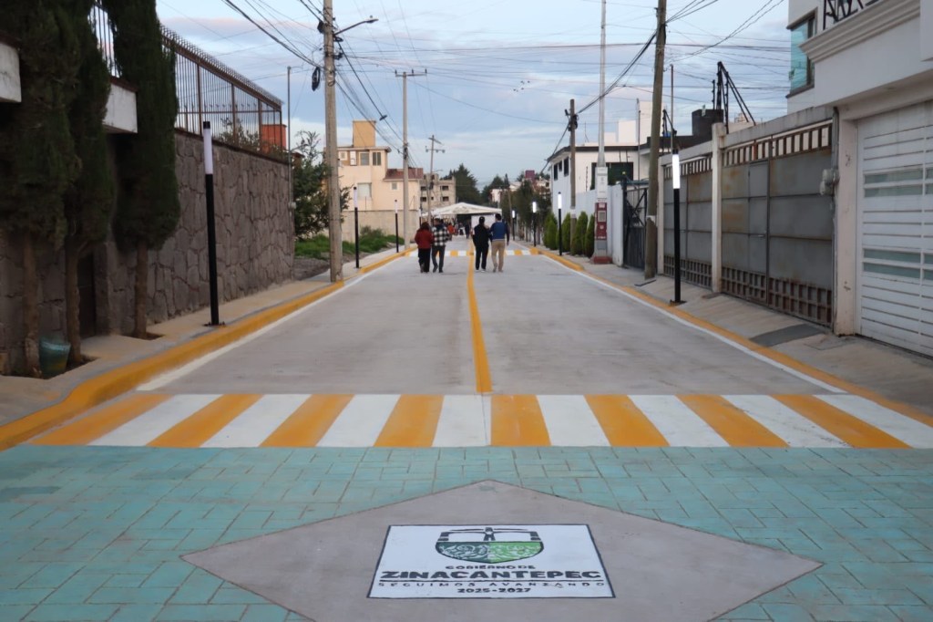 Entregan dos calles pavimentadas en&nbsp;#Zinacantepec